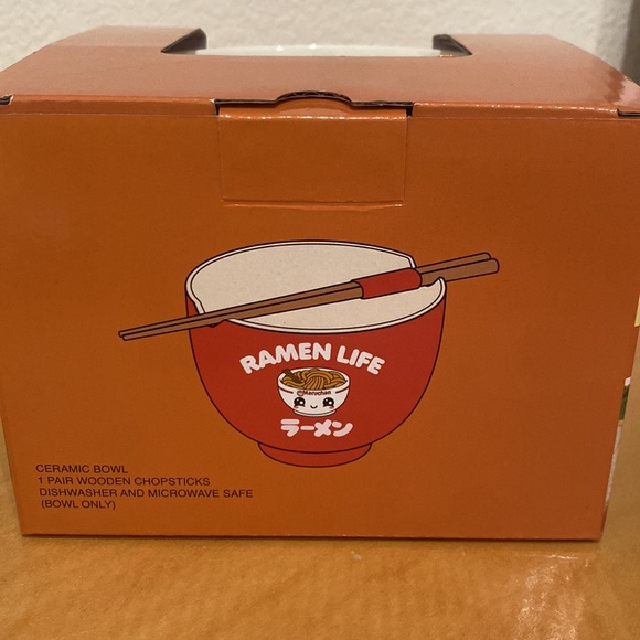 Maruchan Ramen Life Noodle Bowl with chopsticks - Picture 3 of 3